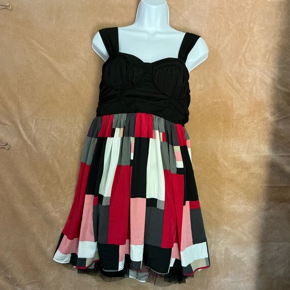Candie's Black and Red Ruched Dress - Picture 5 of 9